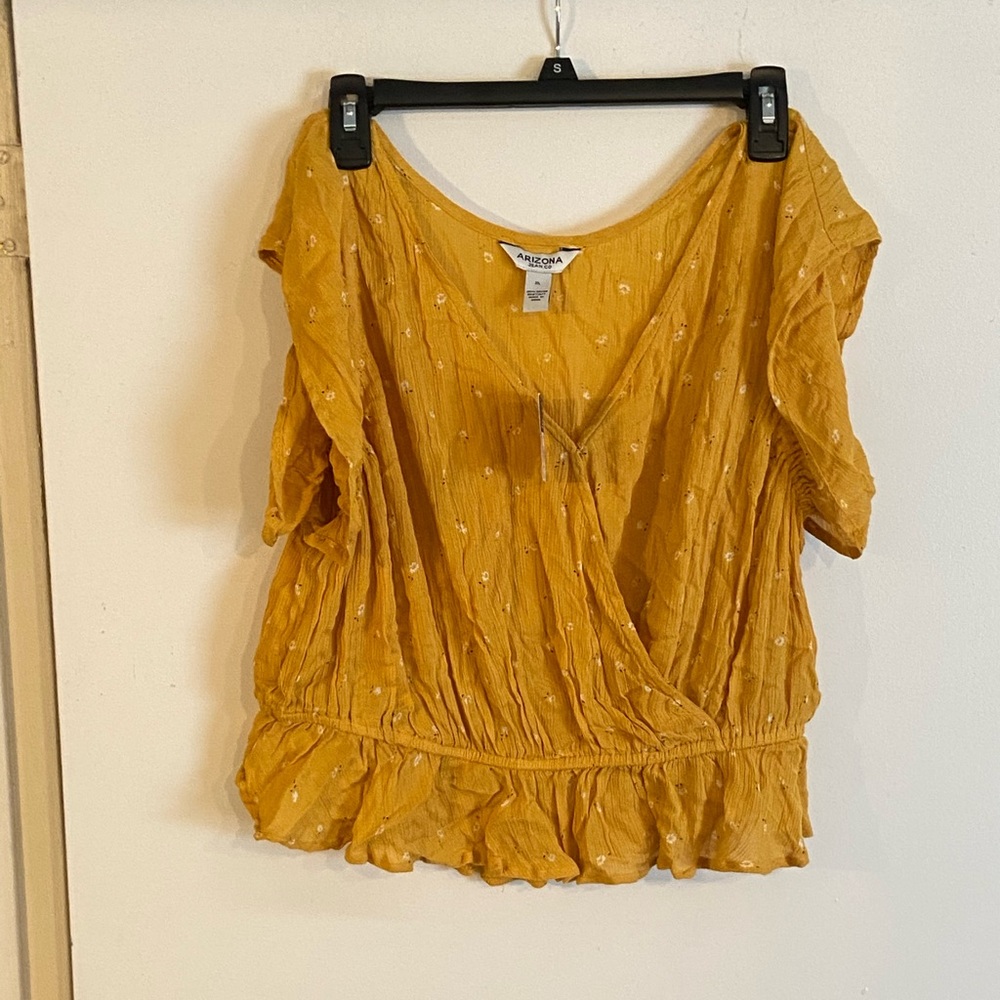 Arizona Jean Co. Faux Wrap Cropped Cap Sleeve Top